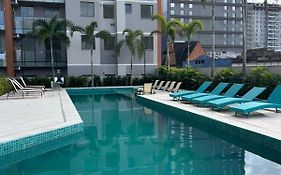 Studio com Piscina Porto Maravilha e VLT na porta - 5 min da rodoviária RJ